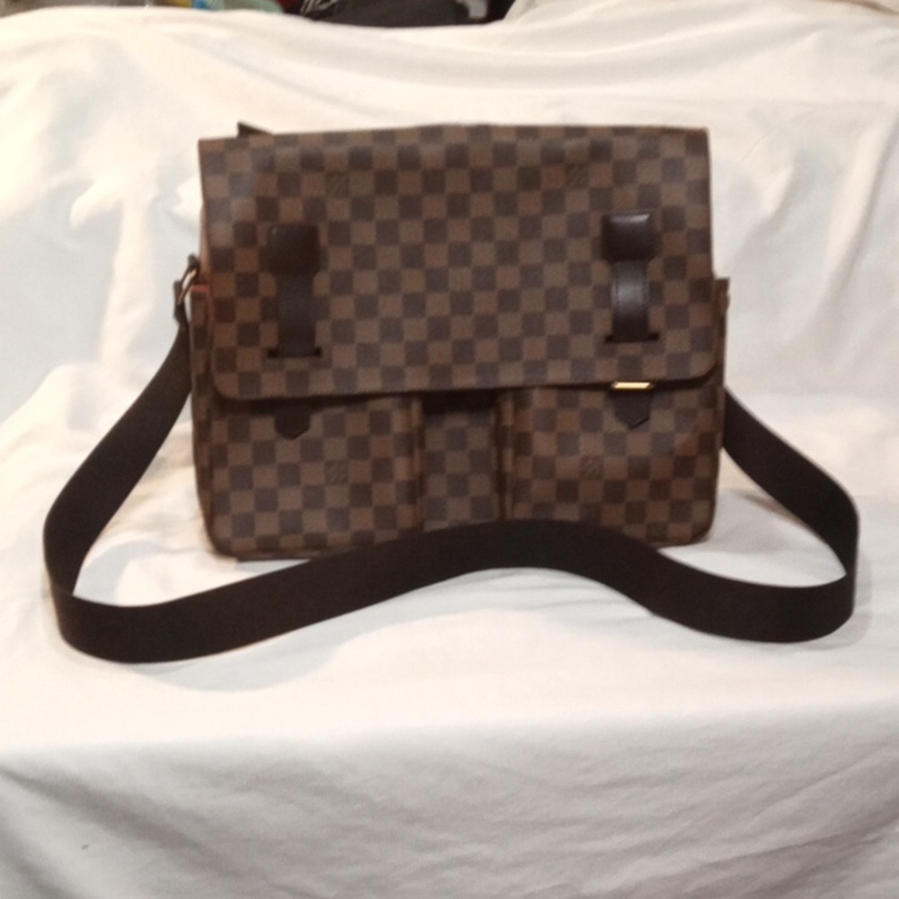 Louis Vuitton Broadway Messenger Checkered Bag Purse